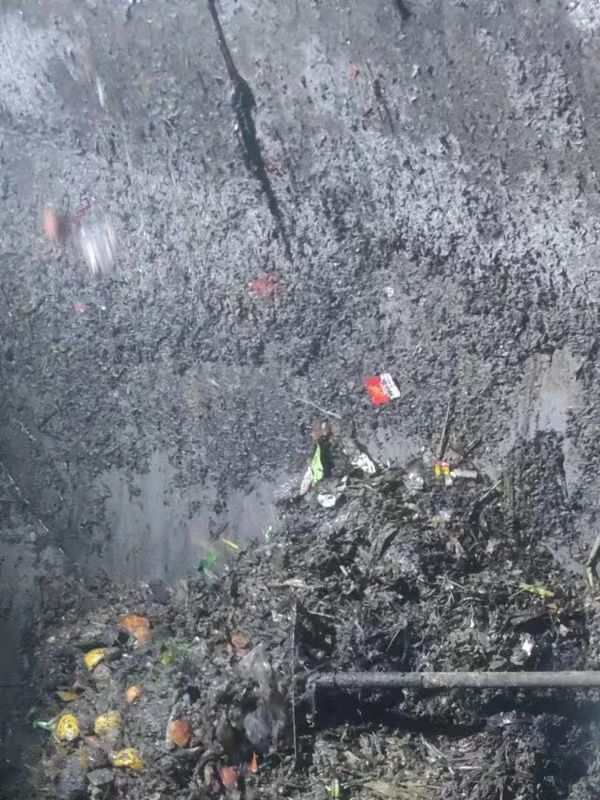 黄龙污水池清理